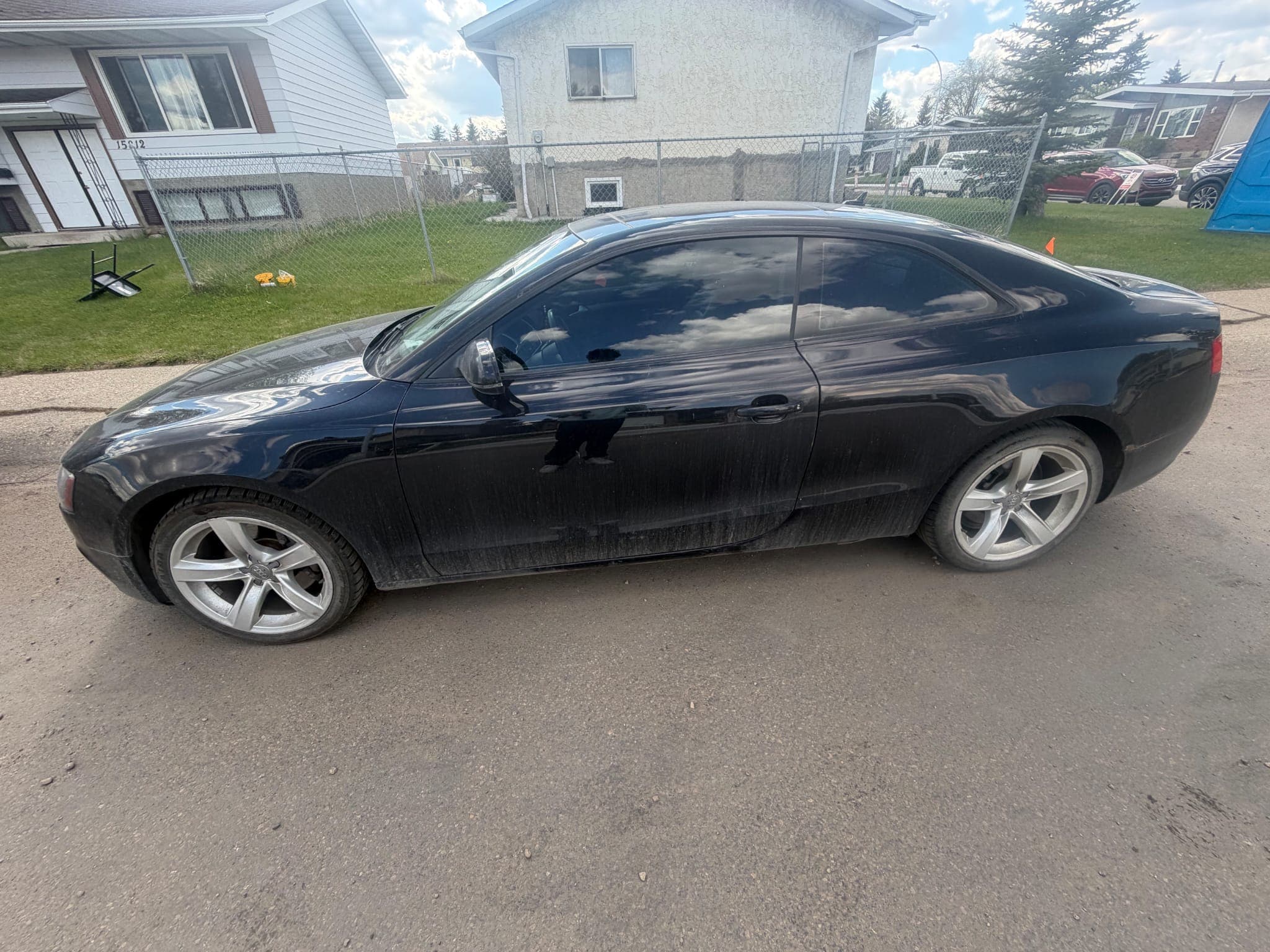 Shift-work commuter vehicle in Fort Saskatchewan