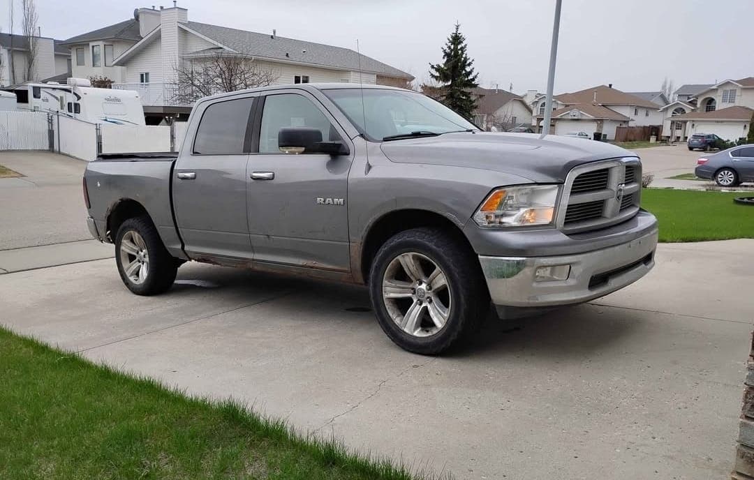 Booking a free towing pickup for vehicle sale